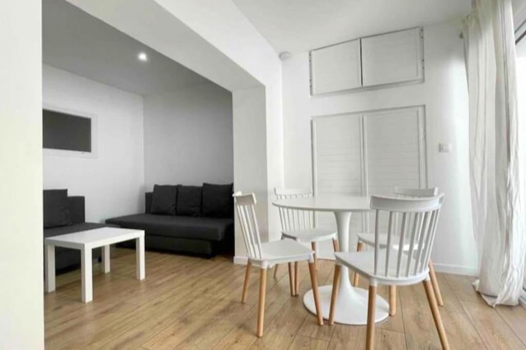 Cozy & Elegant Appartement Narbona Esterno foto